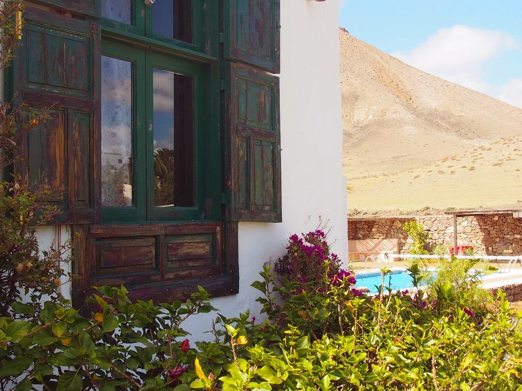 La Casa Caldera Guest House Femes Exterior photo