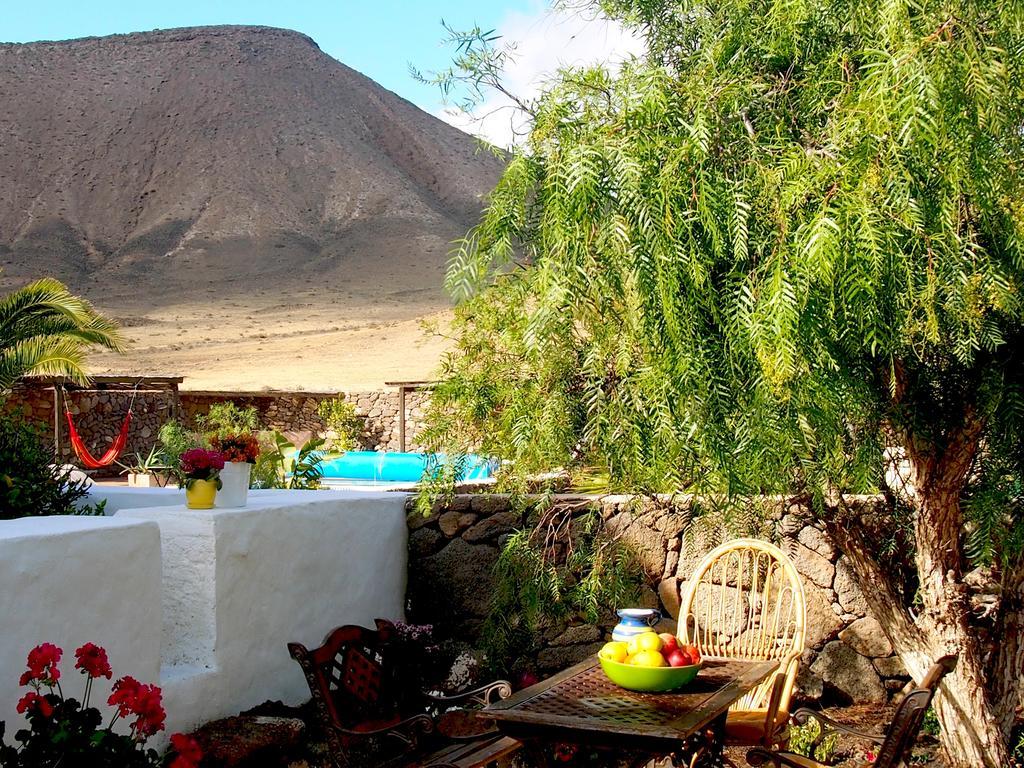 La Casa Caldera Guest House Femes Exterior photo