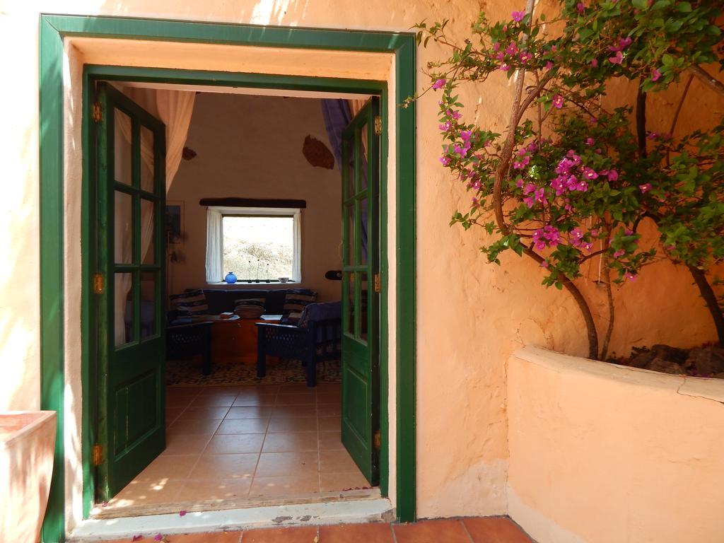 La Casa Caldera Guest House Femes Exterior photo