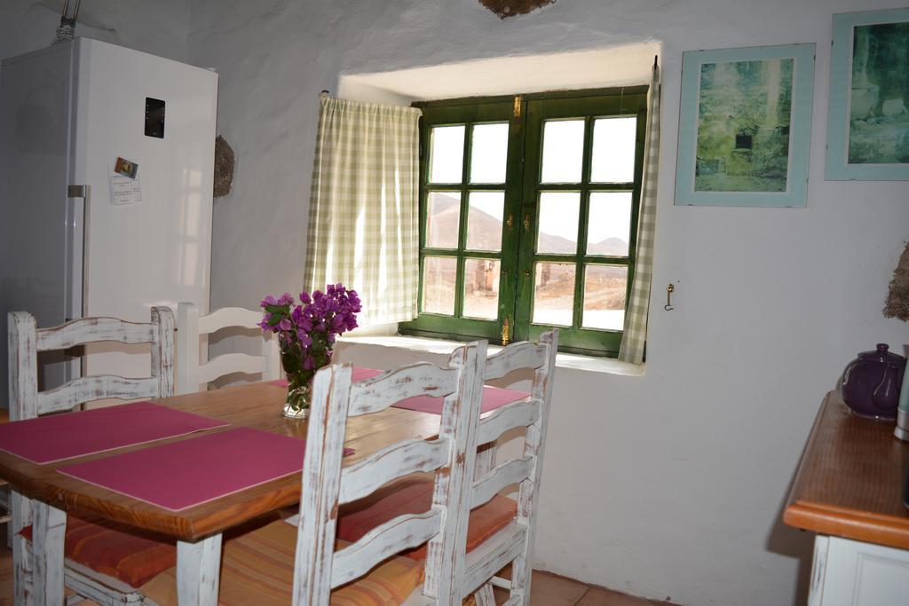 La Casa Caldera Guest House Femes Exterior photo