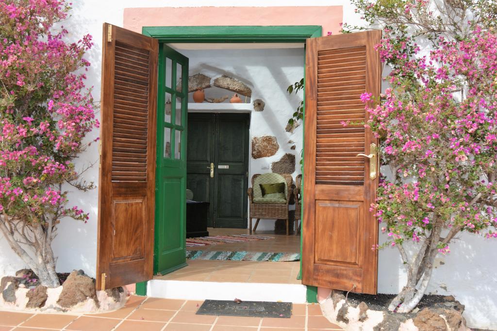 La Casa Caldera Guest House Femes Exterior photo