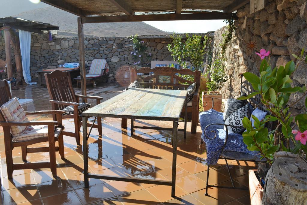 La Casa Caldera Guest House Femes Exterior photo